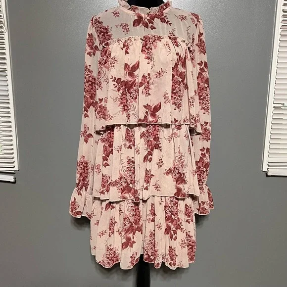 Nasty Gal Tiered Mini Dress. Size 10 - Picture 2 of 7